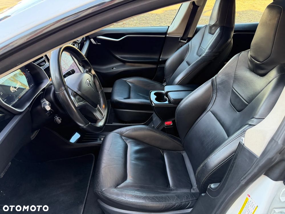 Tesla Model S 85D Allradantrieb - 12