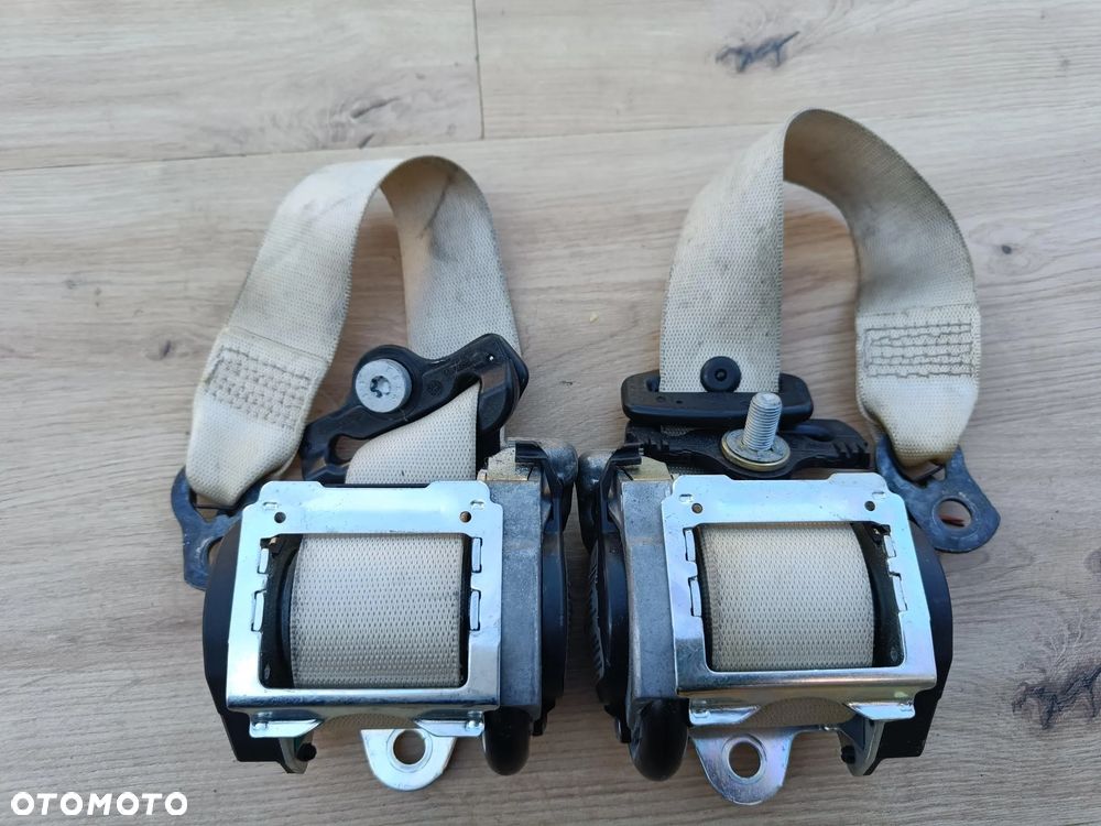 MERCEDES W211 SEDAN PAS TYLNY LEWY PRAWY BEŻOWY BEŻ BANAN 2118600485 2118600385