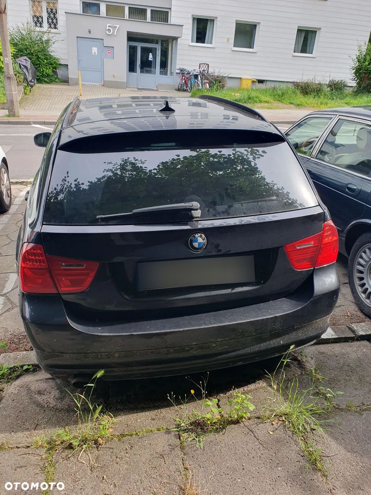 BMW Seria 3 318d DPF - 8
