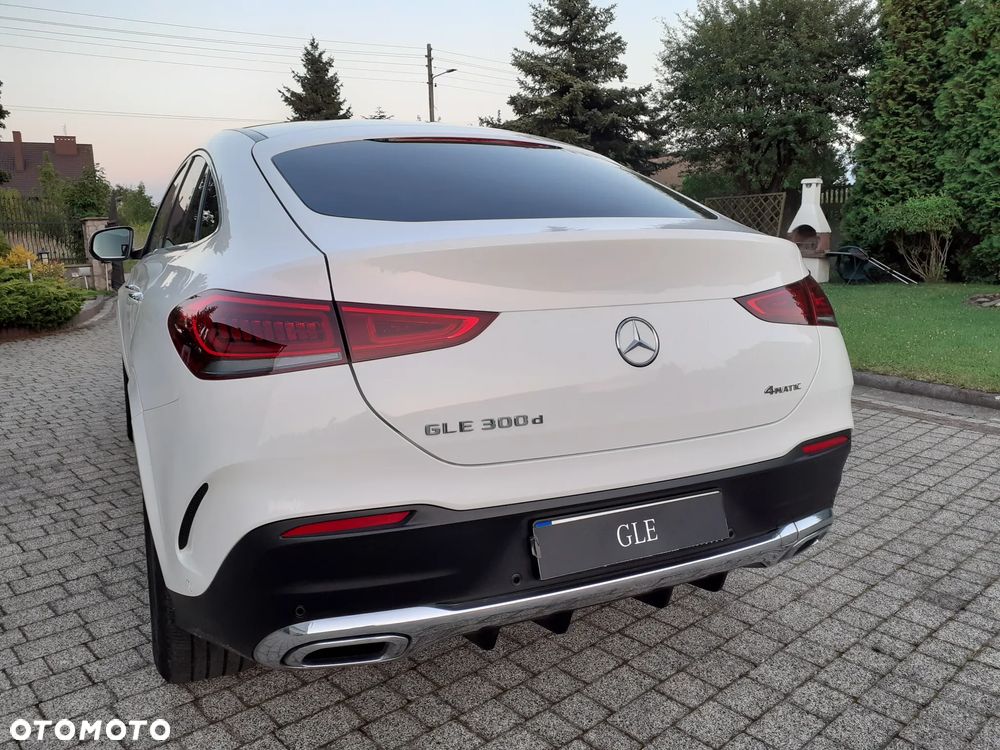 Mercedes-Benz GLE 300 d 4-Matic Premium Plus - 4
