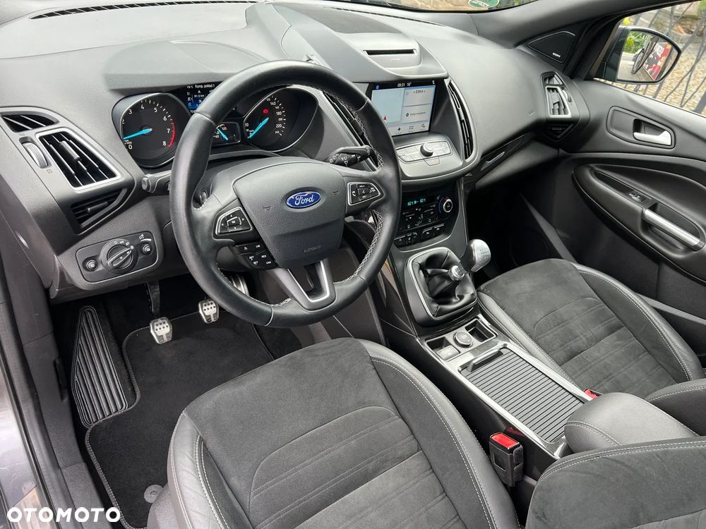 Ford Kuga 1.5 EcoBoost FWD ST-Line ASS - 18