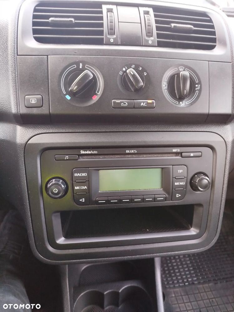 Skoda Roomster 1.4 MPI PLUS EDITION - 17