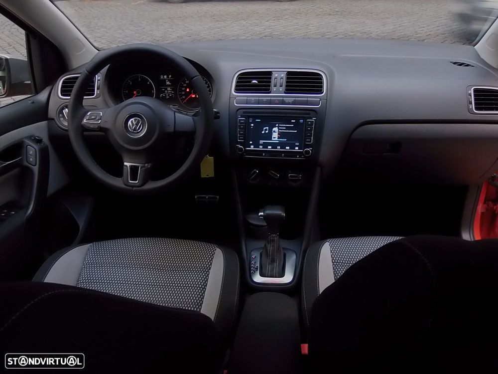 VW Polo 1.6 TDI Trendline DSG - 39