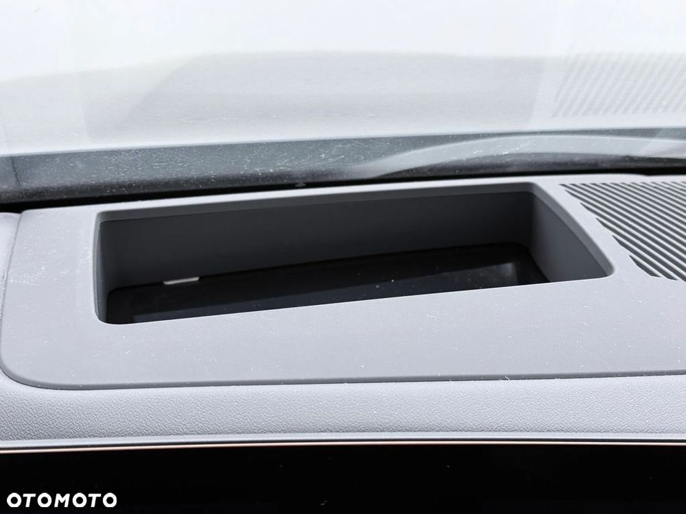 BMW Seria 5 520d xDrive - 17