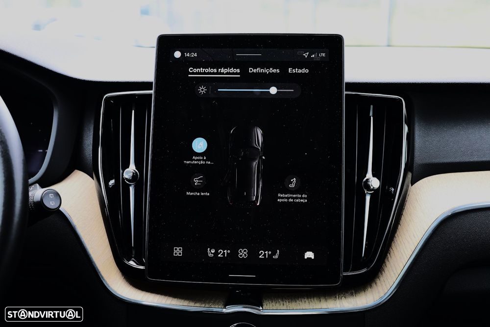 Volvo XC 60 2.0 T6 PHEV Plus Dark AWD - 32