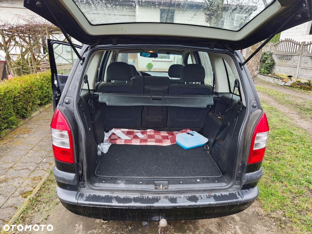 Opel Zafira 2.0 DTI - 12