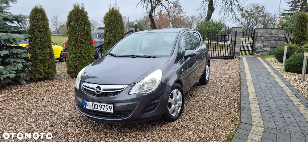 Opel Corsa 1.4 16V Edition - 4