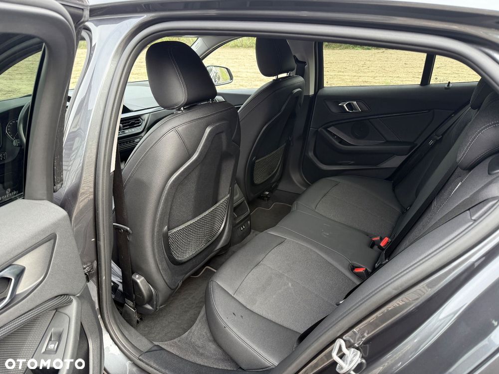 BMW Seria 1 118i GPF M Sport Shadow - 28