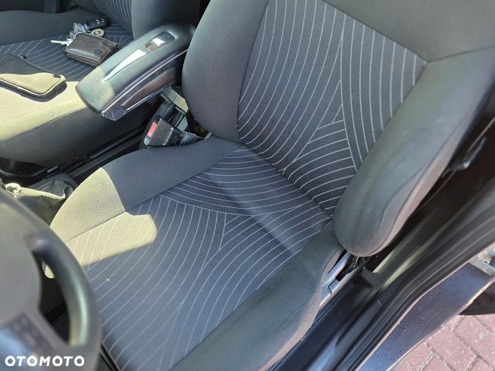 Opel Meriva 1.6 Enjoy - 17