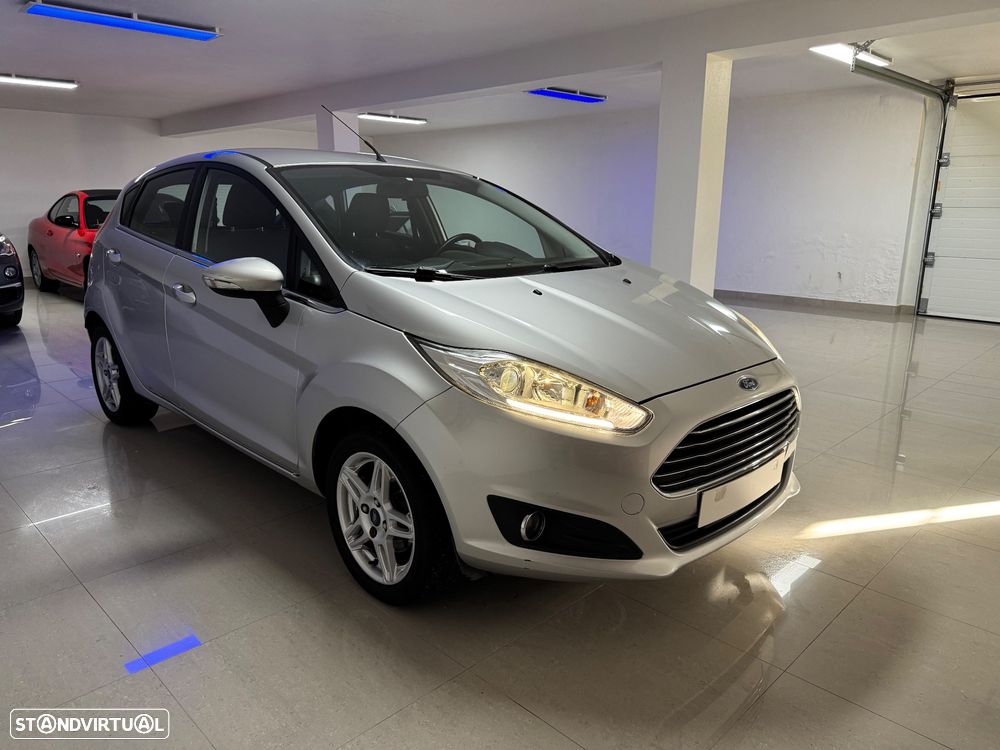 Ford Fiesta 1.0 T EcoBoost Titanium - 2