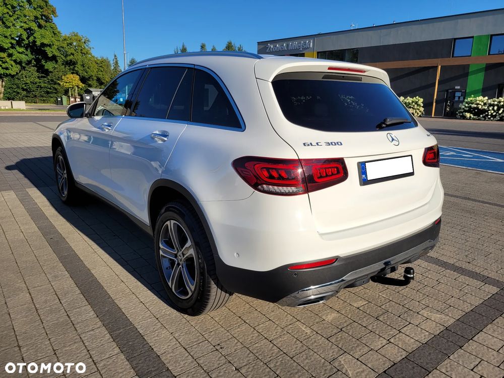 Mercedes-Benz GLC 300 4Matic 9G-TRONIC - 8