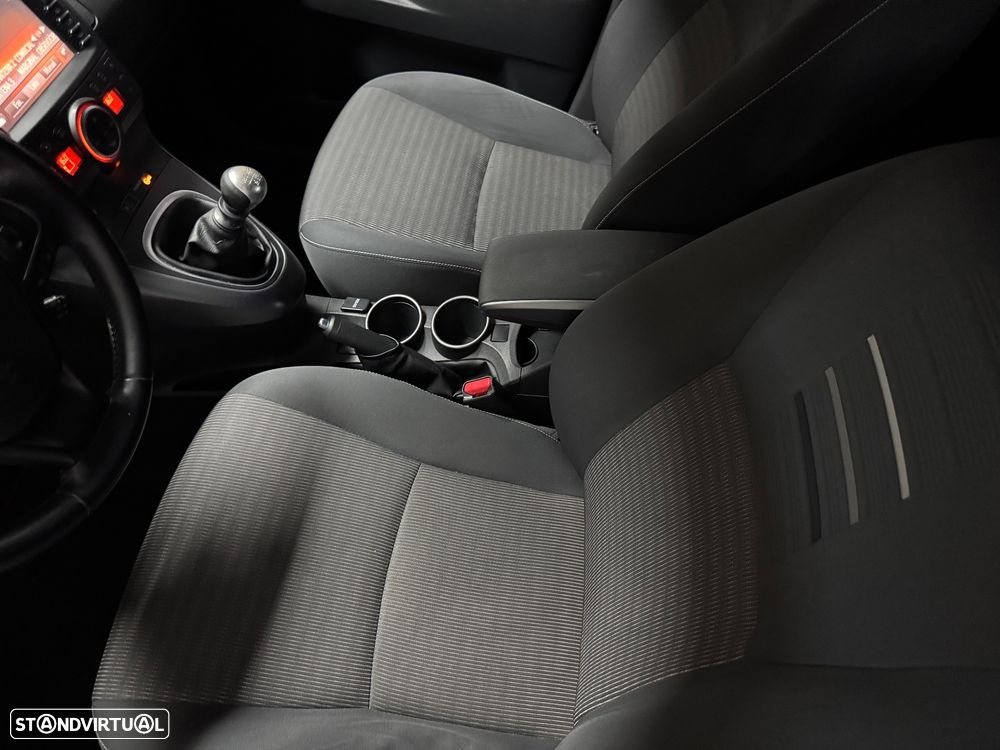Toyota Verso 1.6 D-4D Exclusive - 15
