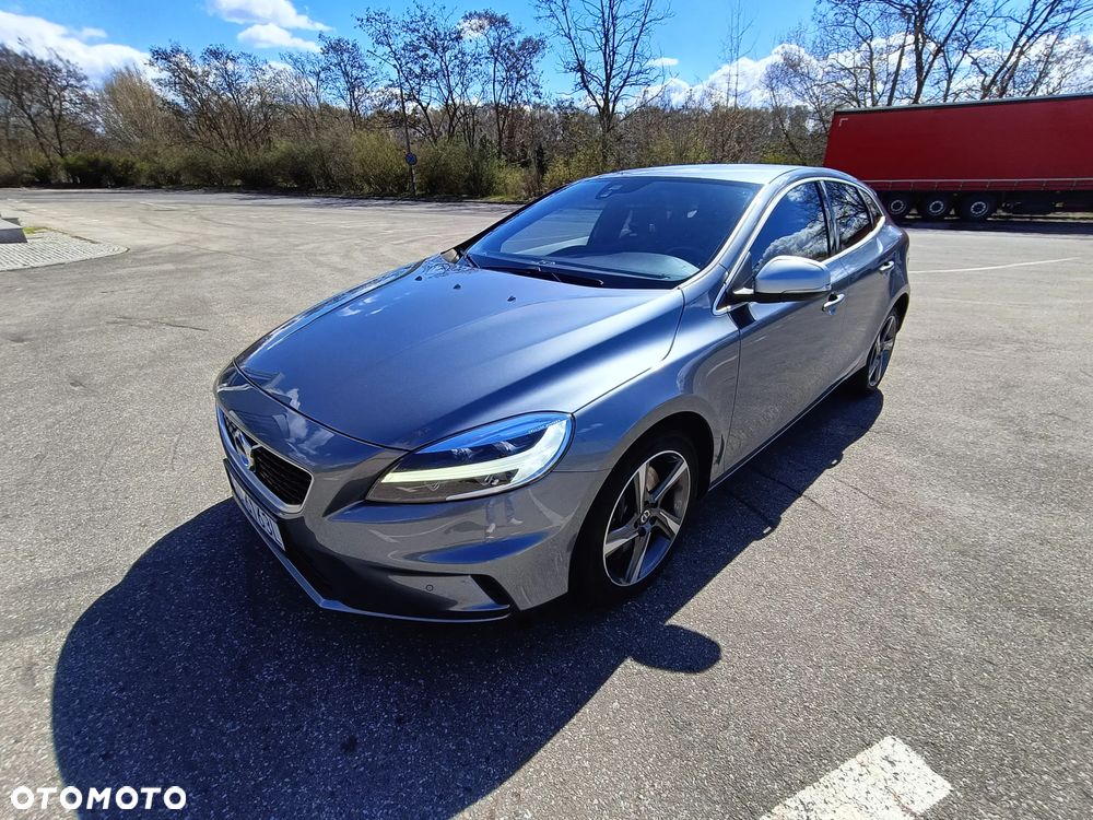 Volvo V40 D2 Geartronic RDesign - 27