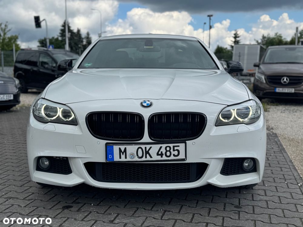 BMW Seria 5 520d Sport-Aut - 2