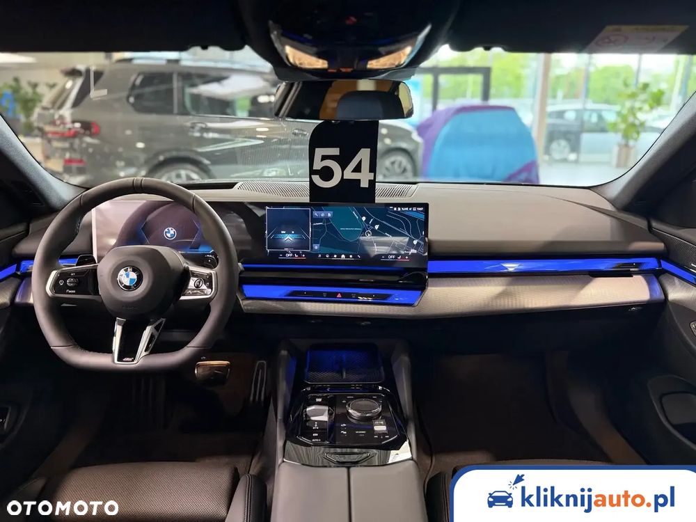 BMW Seria 5 520d xDrive mHEV M Sport - 8