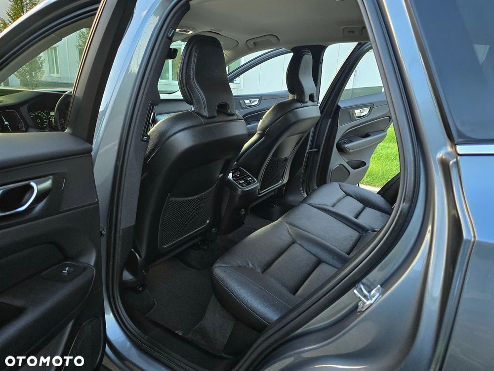 Volvo XC 60 B4 D Inscription - 15