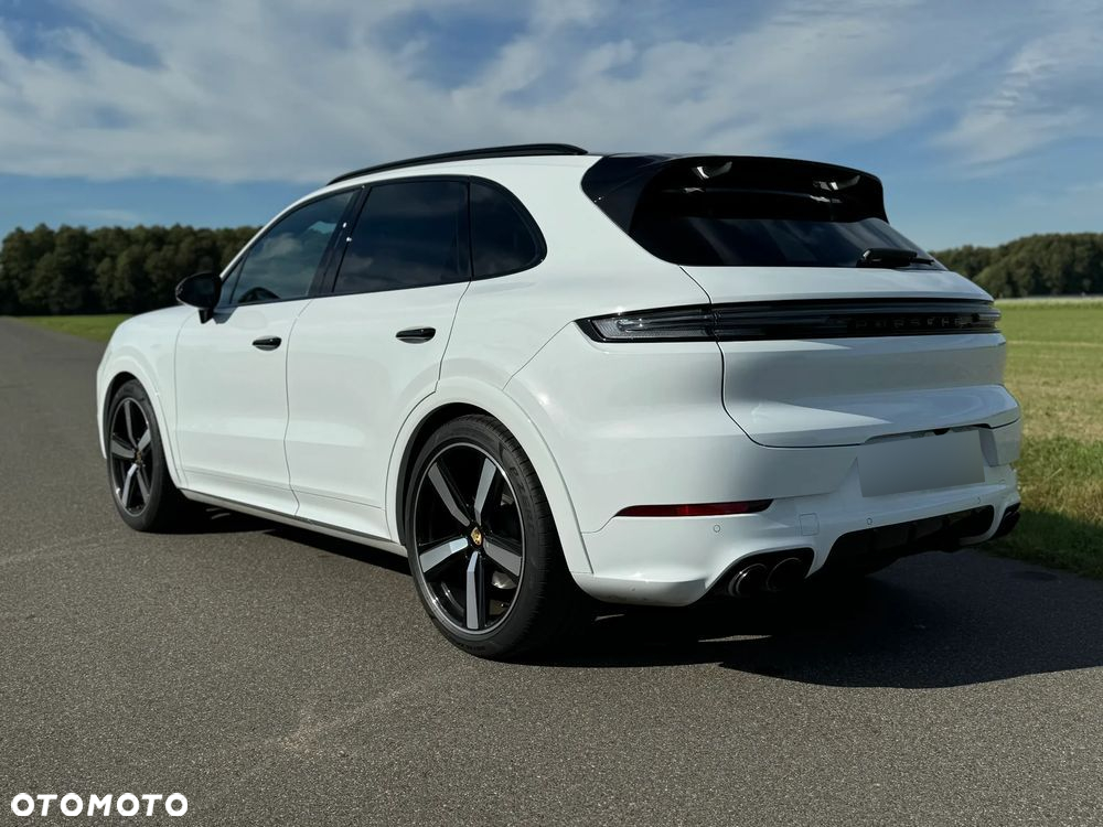 Porsche Cayenne S - 4
