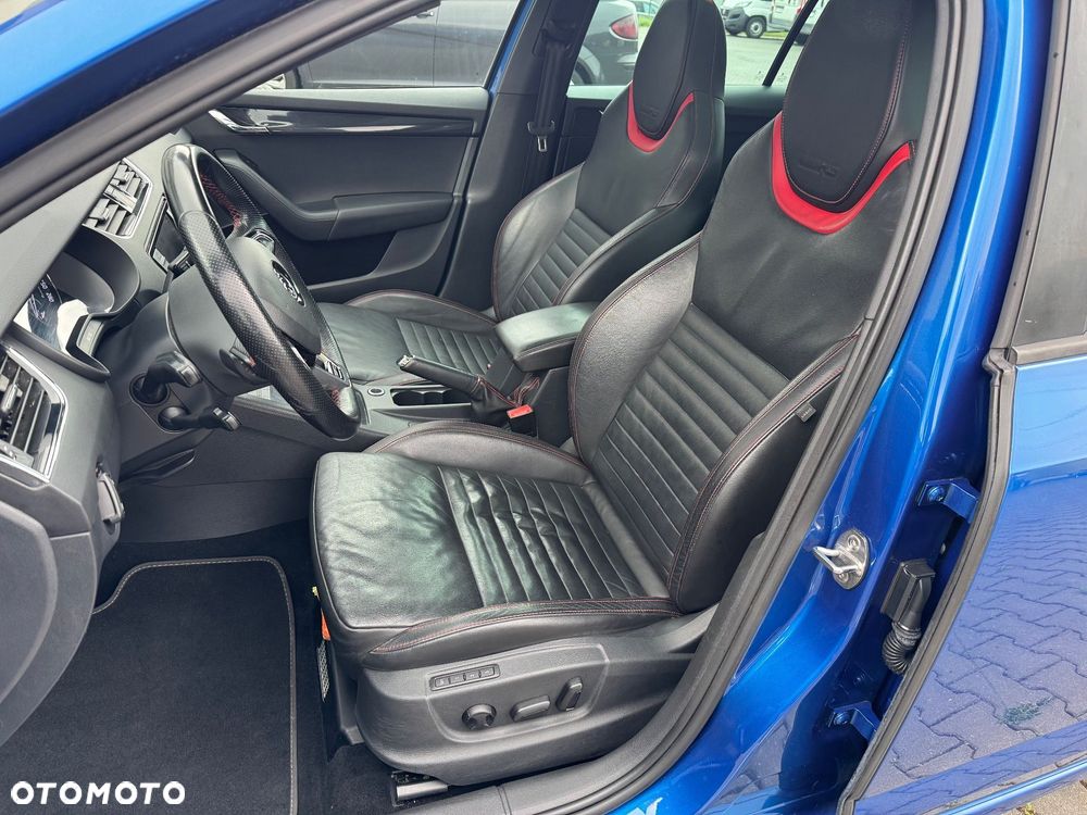 Skoda Octavia 2.0 TDI DSG RS - 19