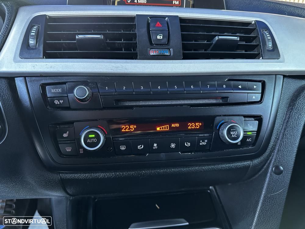 BMW 320 d Sport Line - 28