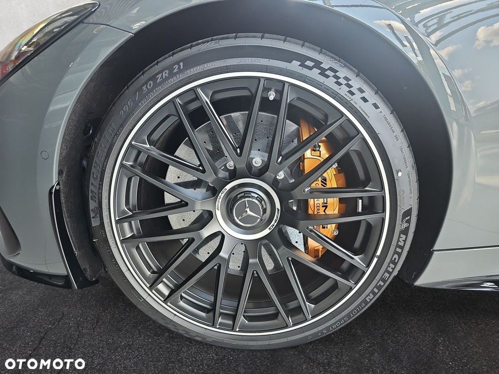 Mercedes-Benz AMG GT - 9