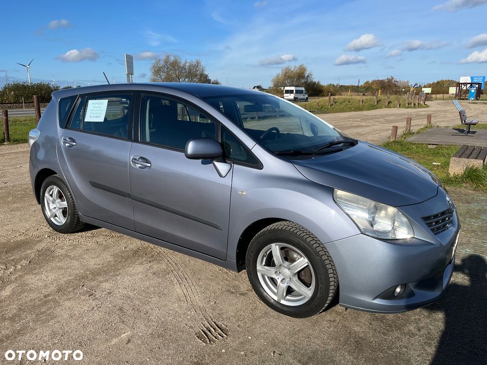 Toyota Verso 2.0 D-4D - 6