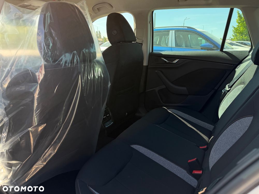 Skoda Kamiq 1.5 TSI Drive - 10