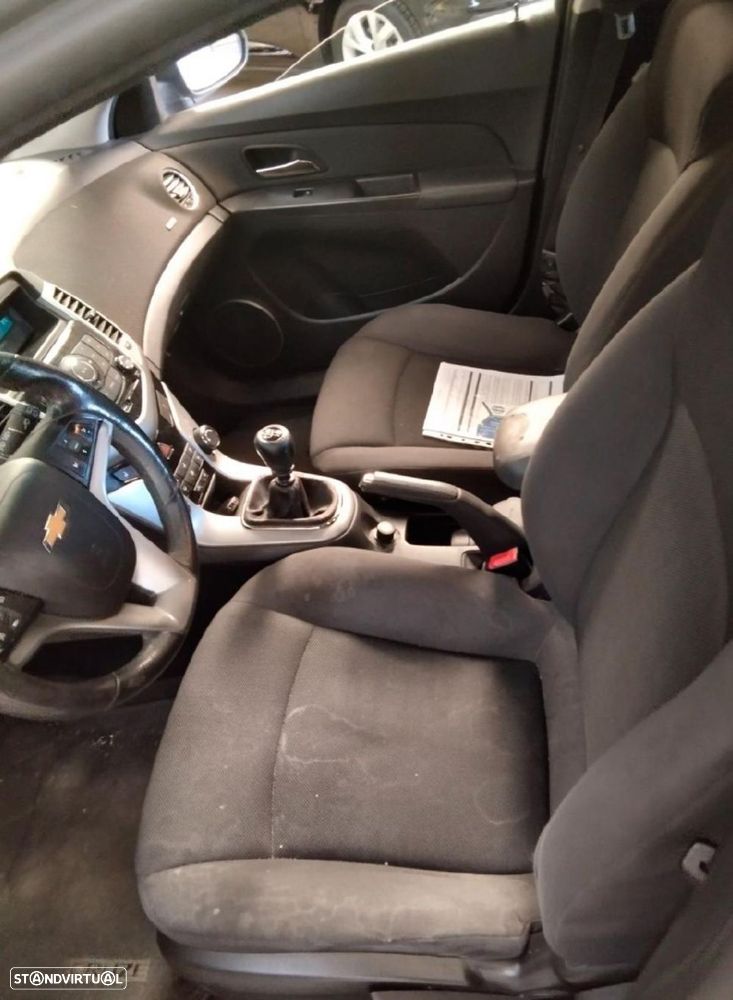 Chevrolet Cruze - 4