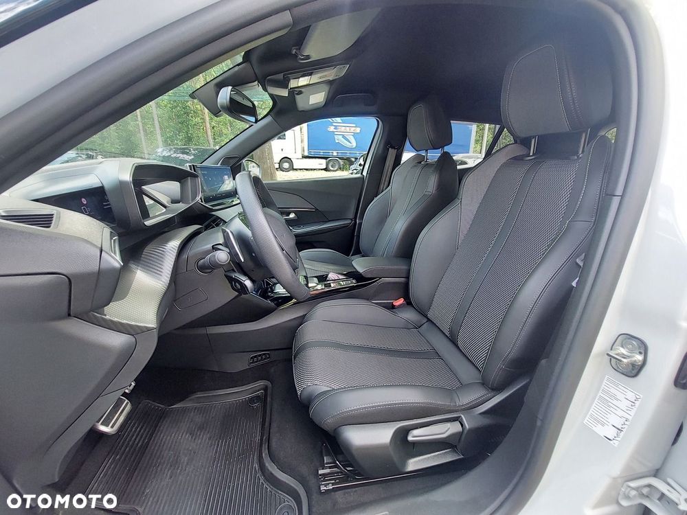 Peugeot 2008 - 13
