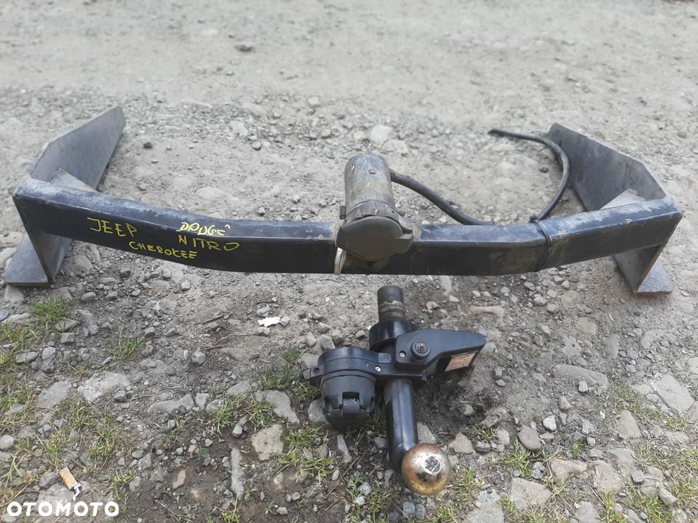 Hak holowniczy Jeep Cherokee / liberty Dodge Nitro - 1