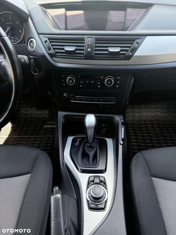 BMW X1 sDrive20d - 23