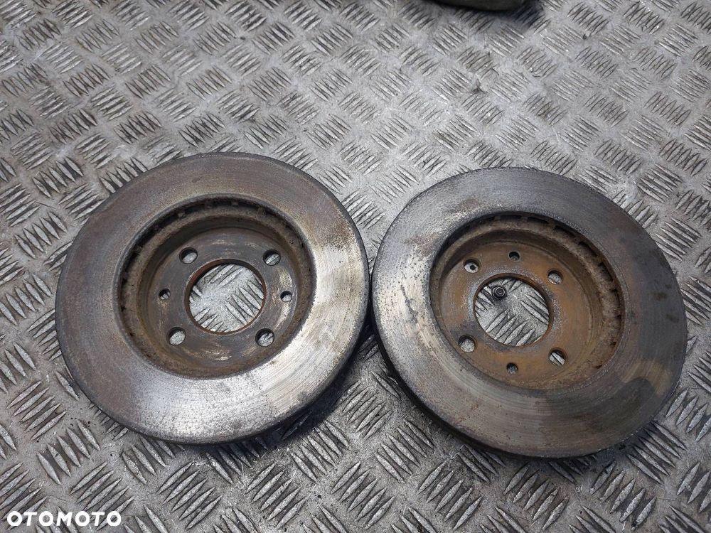 TARCZE HAMULCOWE PRZÓD + KLOCKI + ZACISKI RENAULT CLIO II 1.4 8V - 4