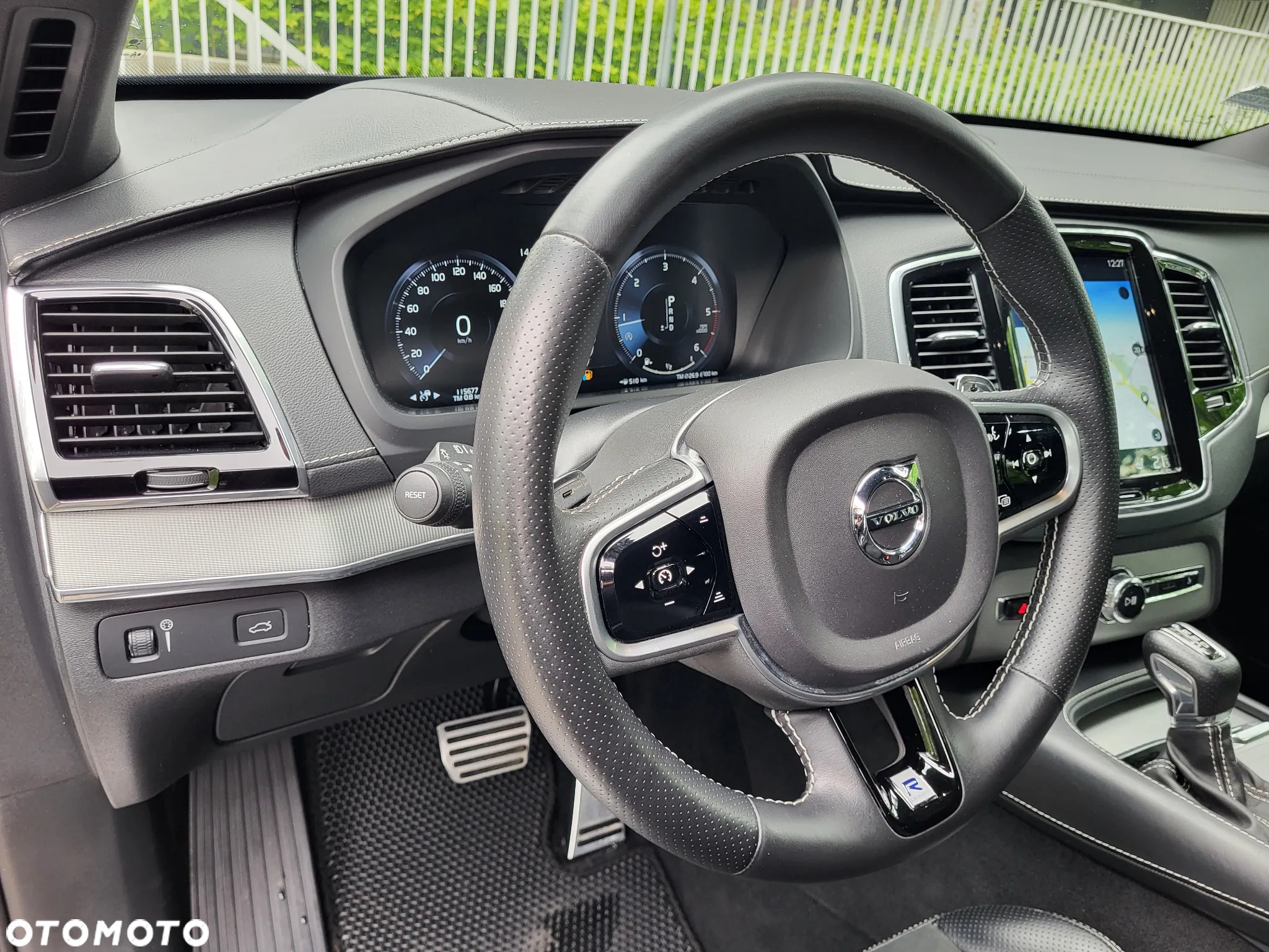Volvo XC 90 D5 SCR AWD R-Design 7os - 7