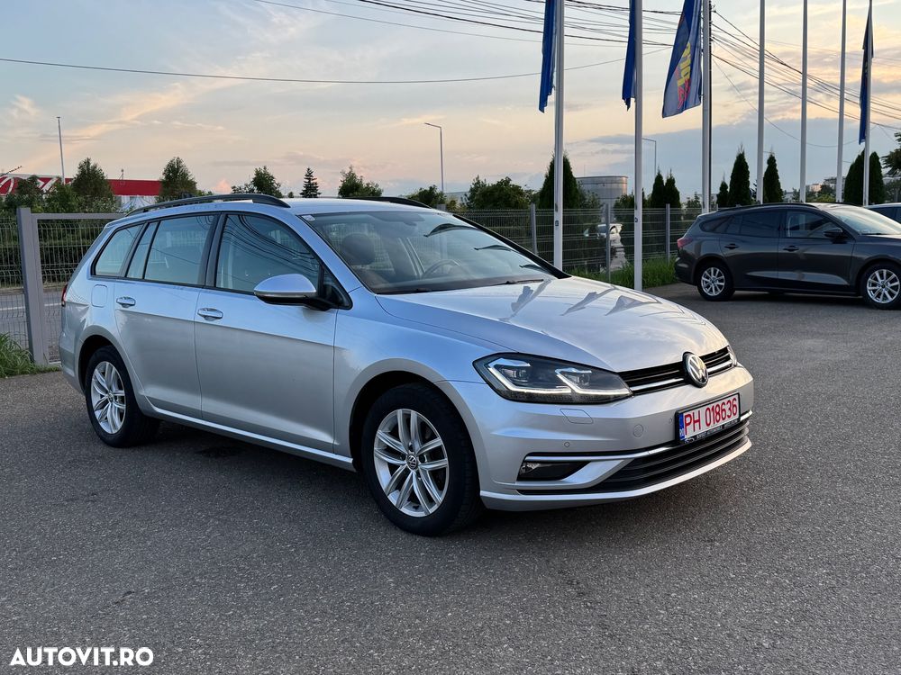 Volkswagen Golf 2.0 TDI SCR DSG Comfortline - 10