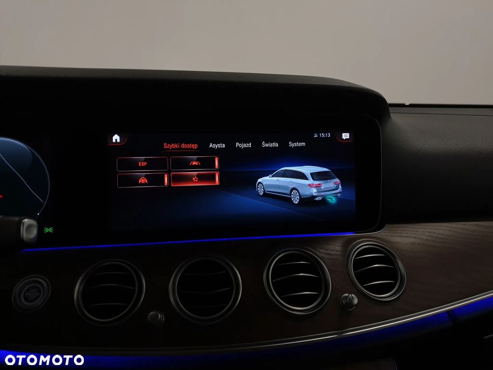Mercedes-Benz Klasa E 300 de 4Matic 9G-TRONIC AMG Line - 23