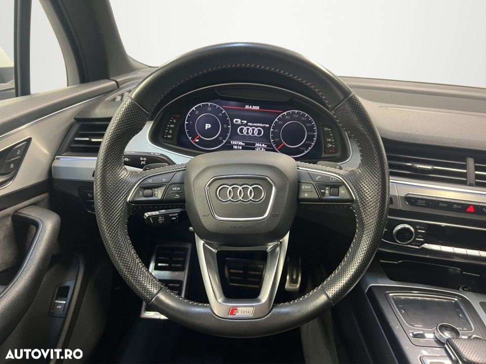 Audi Q7 - 10