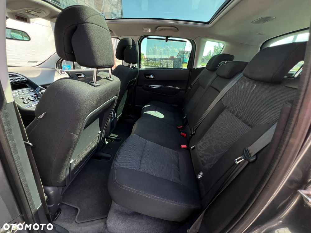 Peugeot 3008 2.0 HDi Allure - 17