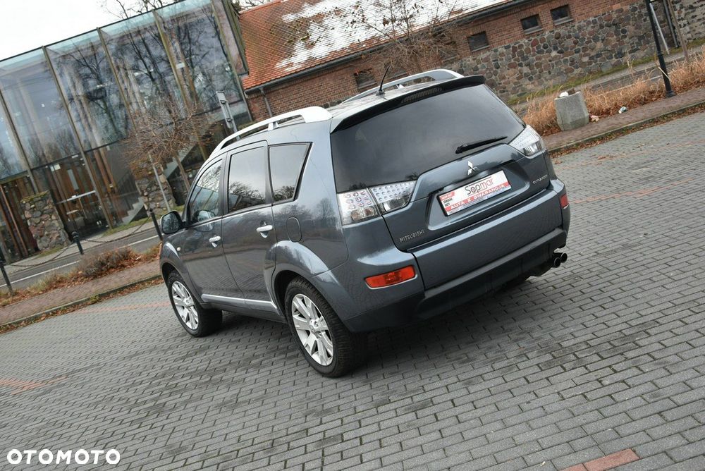 Mitsubishi Outlander - 20