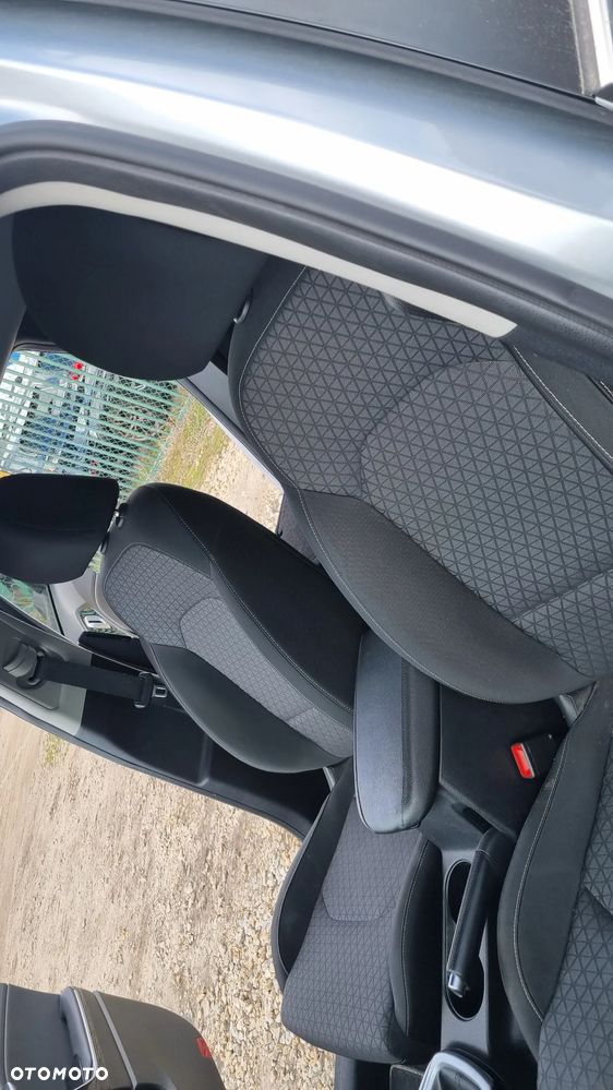 Kia Ceed 1.6 CRDi (48V Mild-Hybrid) Spirit - 29