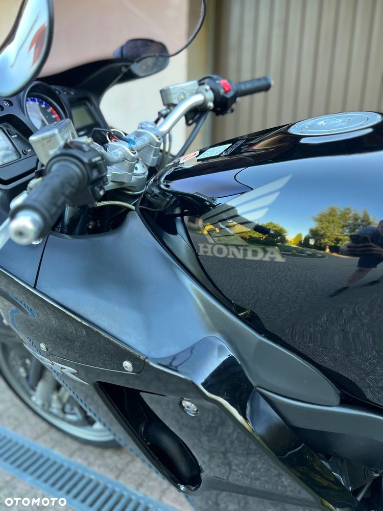 Honda CBR - 22