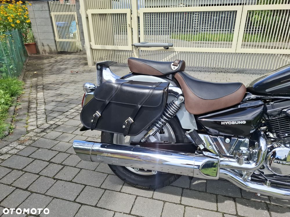 Hyosung GV - 4