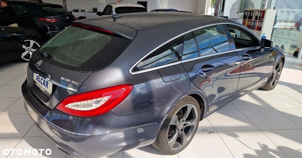 Mercedes-Benz CLS - 5