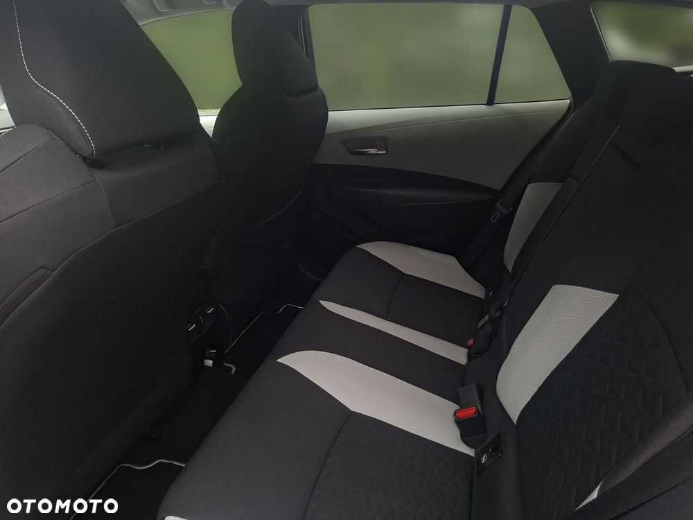 Toyota Corolla 2.0 Hybrid Comfort - 12