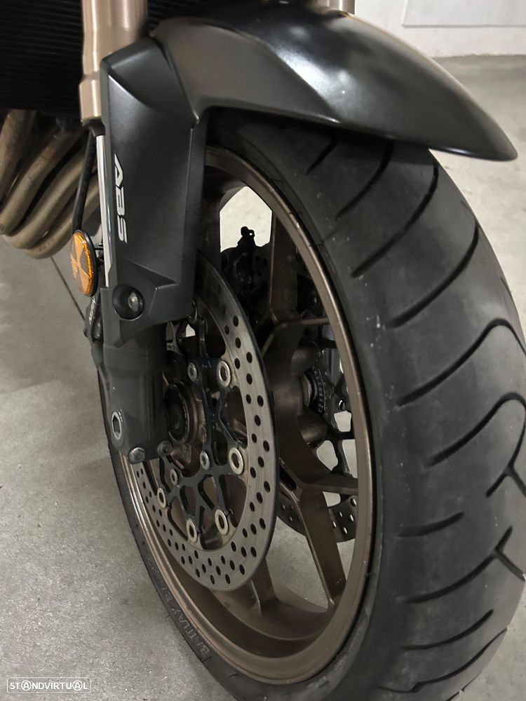 Honda CB Cb 650r - 8