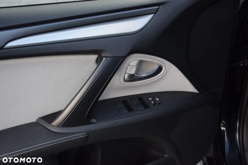 Toyota Avensis 1.8 Edition (2014) - 15