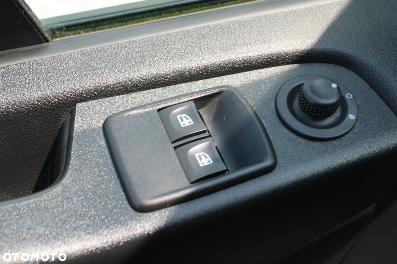 Renault Trafic - 14