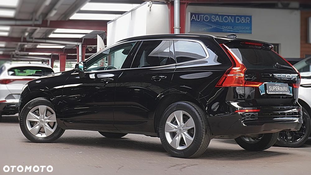 Volvo XC 60 B4 D AWD Momentum - 8