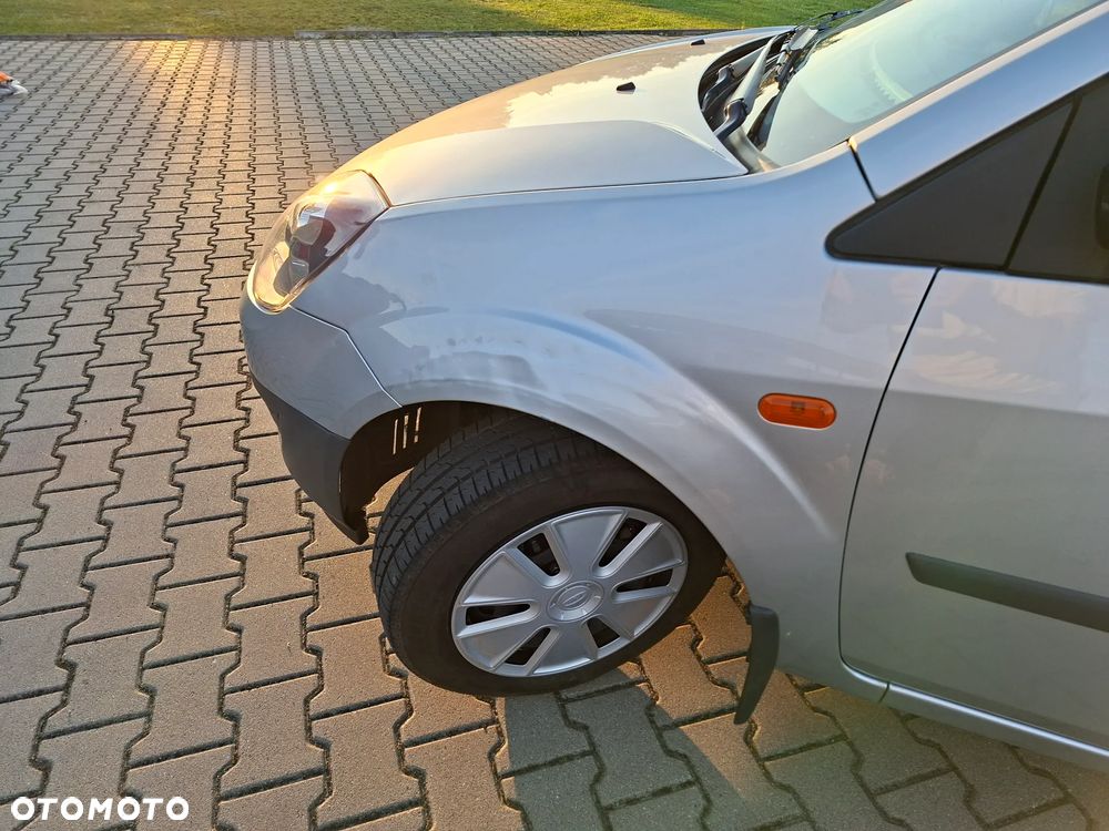 Ford Fiesta 1.3 - 8