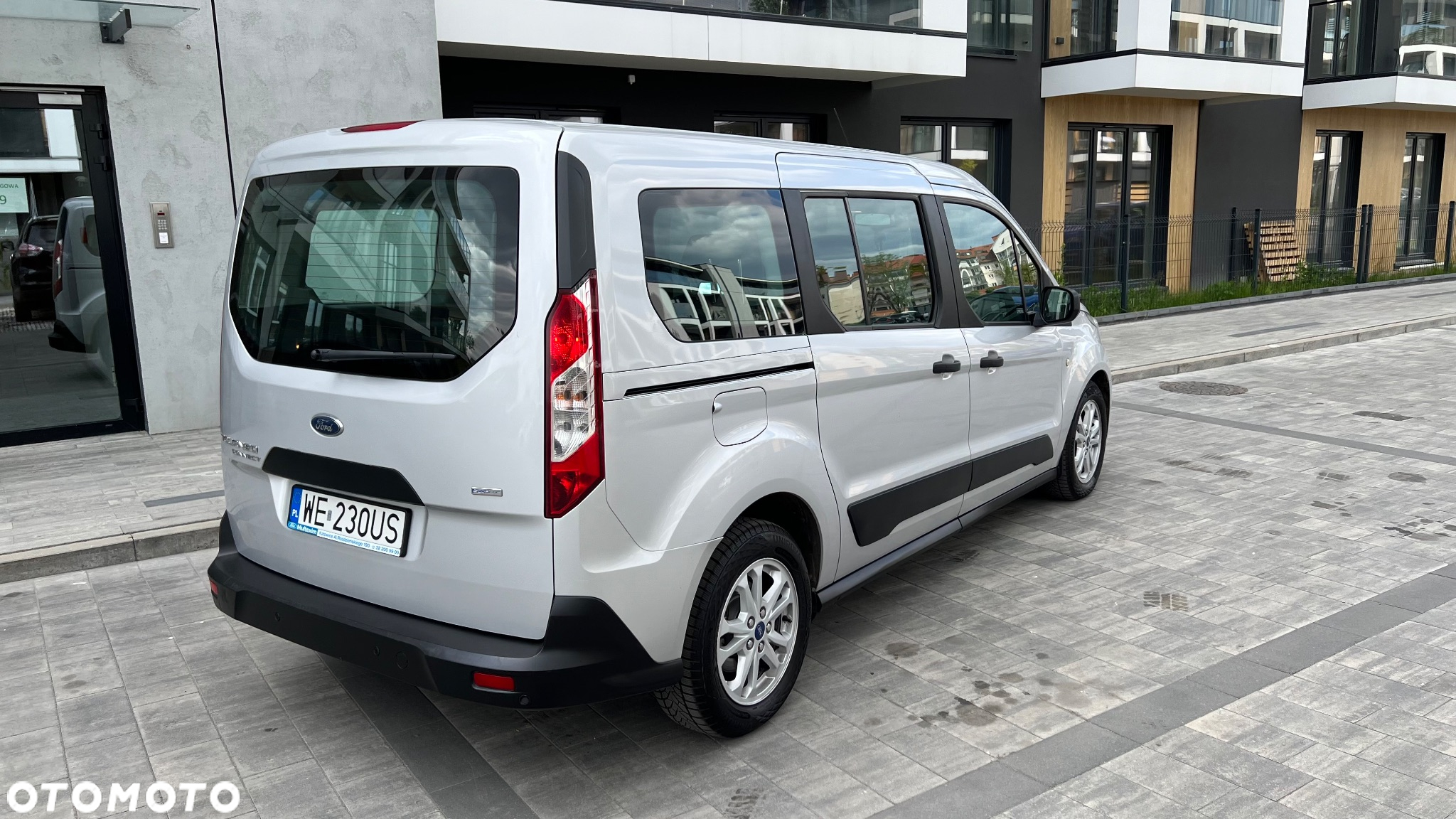 Ford Tourneo Connect Gr 1.5 EcoBlue Trend - 4