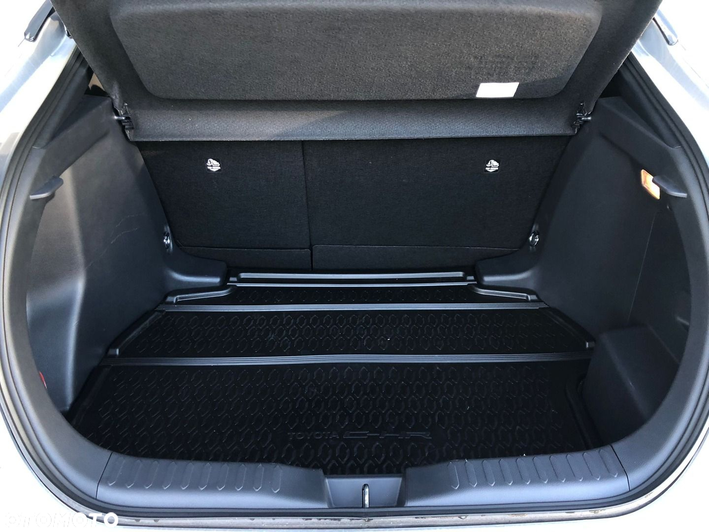 Toyota C-HR - 30