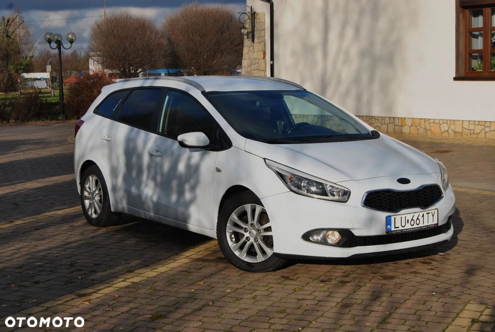 Kia Ceed 1.6 CRDi SW Spirit - 2